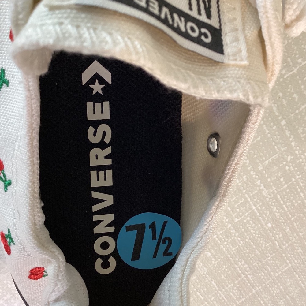 Converse Chuck Taylor All Star Shoreline Slip White Cherry Embroidery NWOT 7.5 - Picture 14 of 14